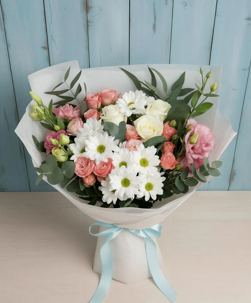 Букет цветов из: Розы, Лизиантусы и Хризантемы в Орехово-Зуево