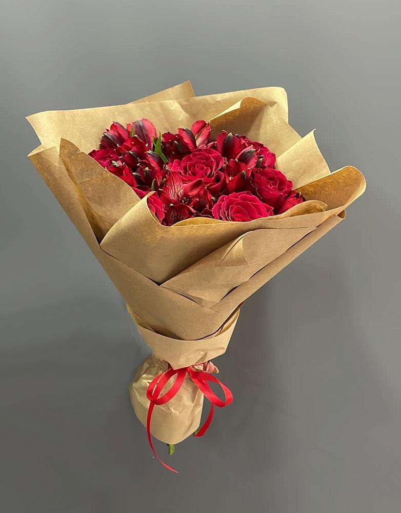 Букет цветов из: Альстромерии и Розы в Орехово-Зуево