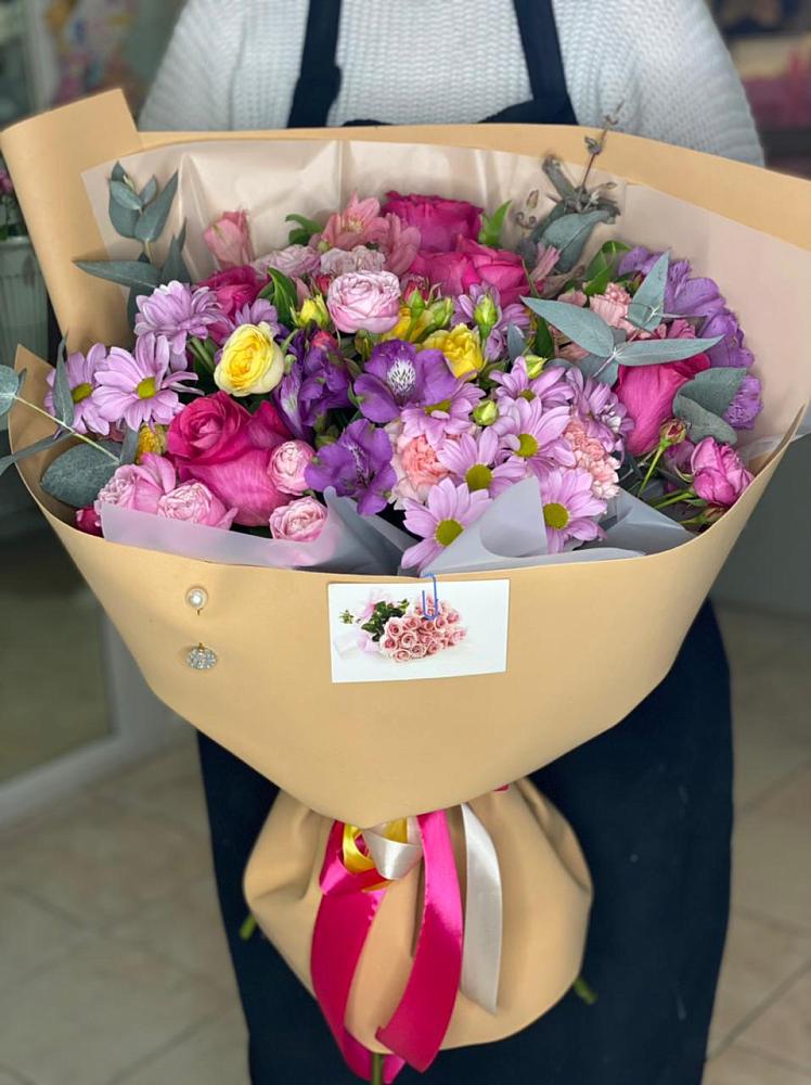 Букет цветов из: Хризантемы, Гвоздики и Альстромерии в Орехово-Зуево