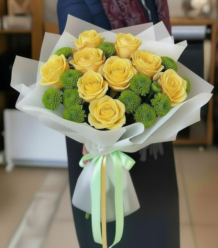 Букет цветов из: Хризантемы и Розы в Орехово-Зуево