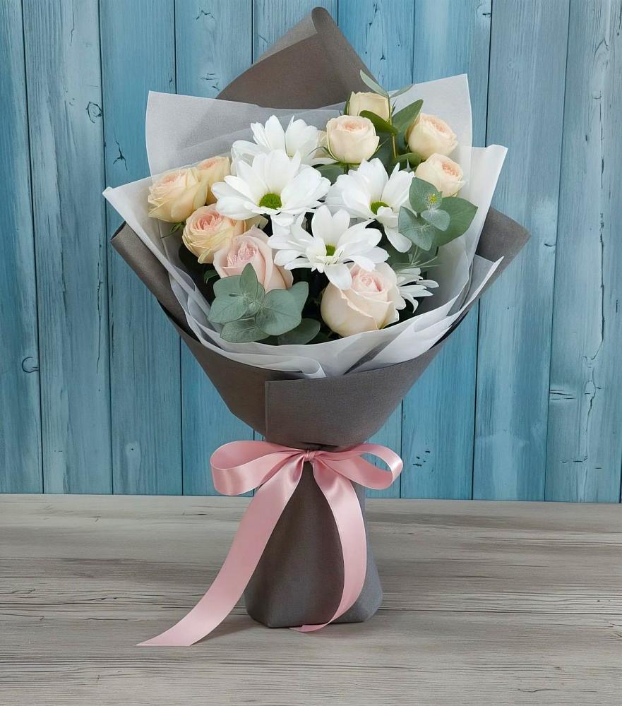 Букет цветов из: Хризантемы и Розы в Орехово-Зуево