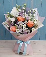 Букет цветов из:  Лизиантусы, Розы, Альстромерии и Гипсофила в Орехово-Зуево