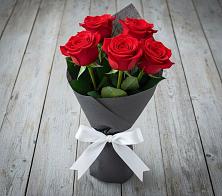 Букет 5 Красных роз Эдлесс Лав в Орехово-Зуево