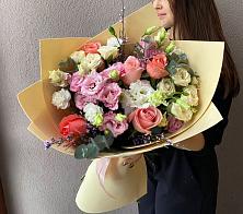 Букет цветов из:  Розы, Лизиантусы и Гвоздики #REPLACE_PRED# Орехово-Зуево