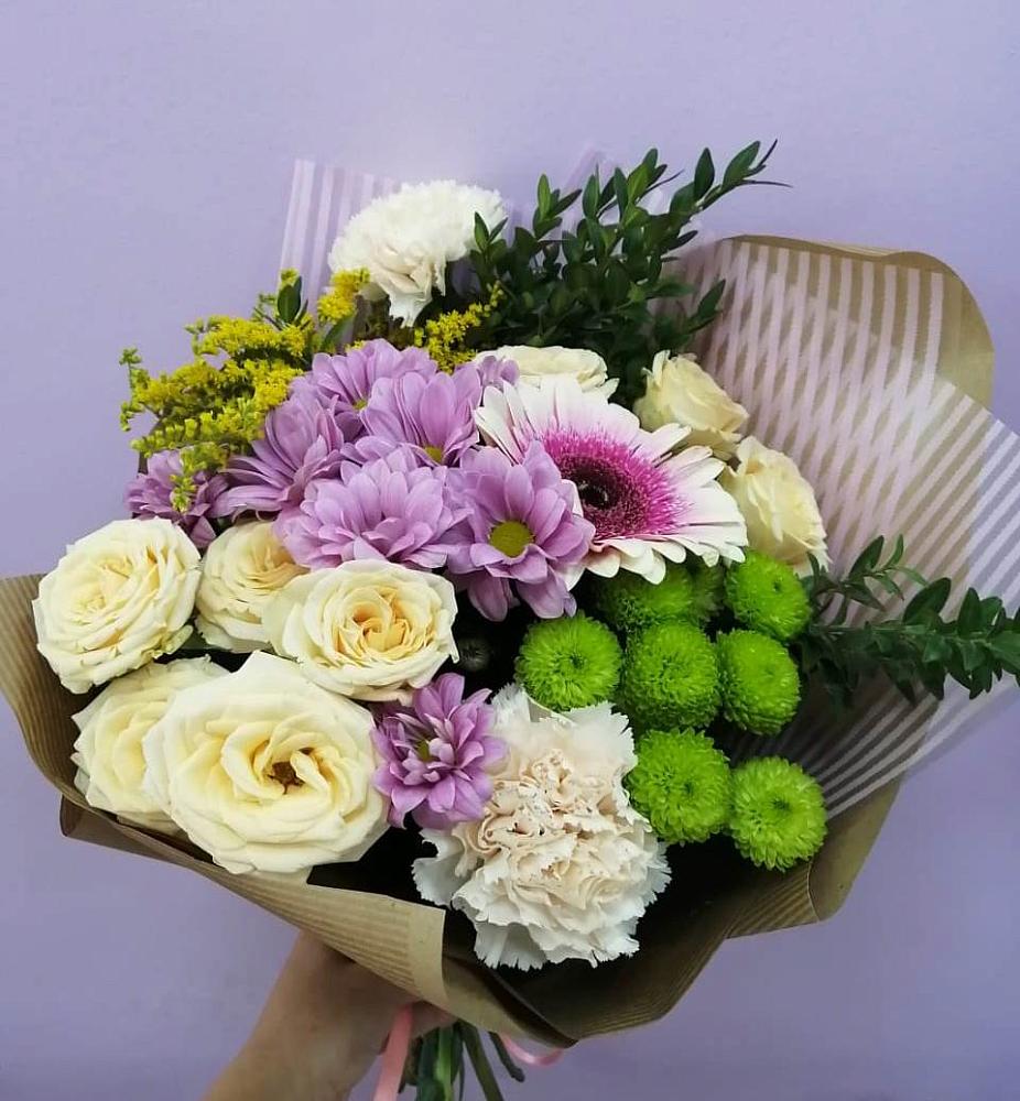 Букет цветов из: Хризантемы, Розы, Гвоздики и Герберы в Орехово-Зуево