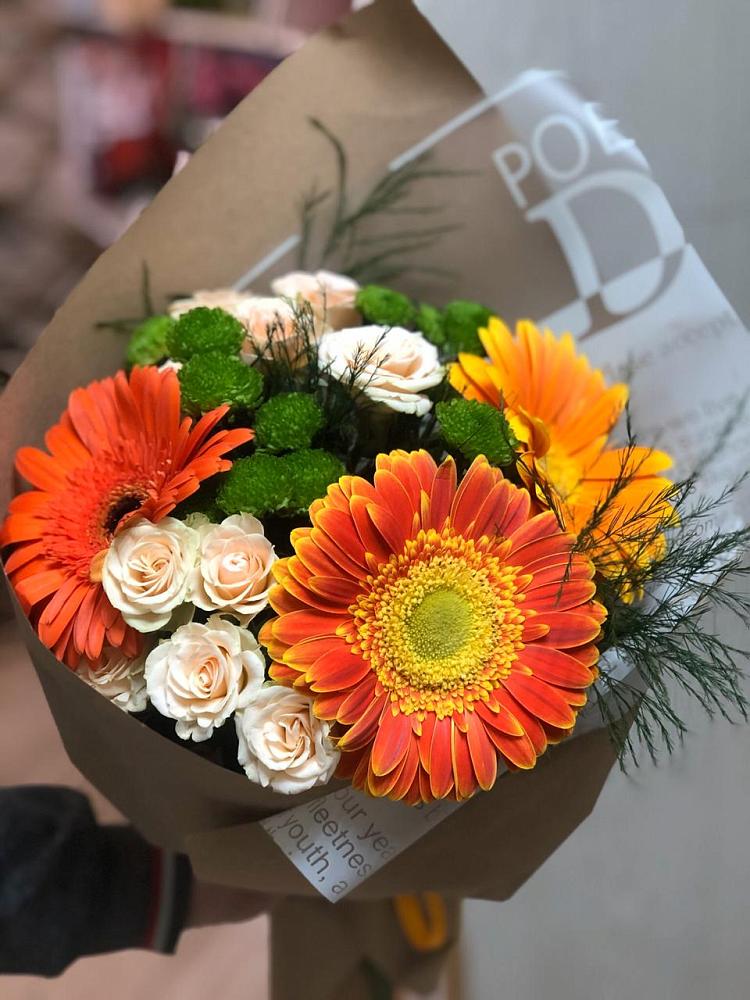 Букет цветов из: Герберы, Хризантемы и Розы в Орехово-Зуево