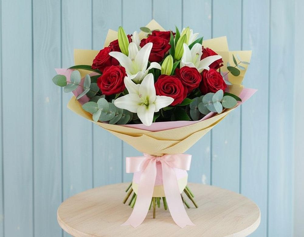 Букет цветов из: Лилии и Розы в Орехово-Зуево